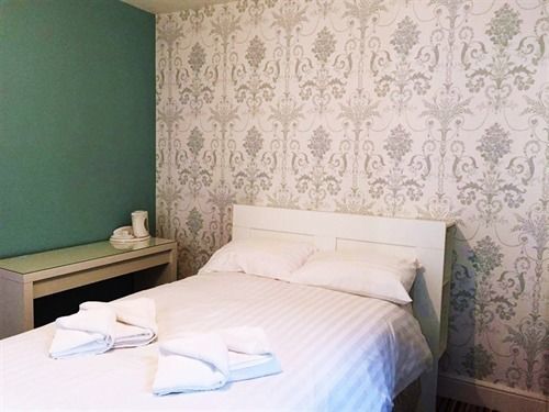 The Volunteer Inn Wantage Bagian luar foto